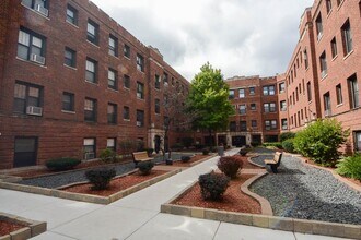 Building Photo - 2830 N Mildred Ave