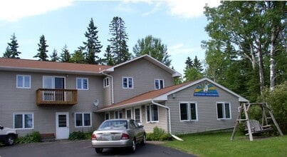 Building Photo - 5427 N Shore Dr