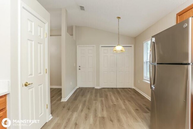 Foto del edificio - 9157 FALLSMILL DR, JACKSONVILLE, FL 32244