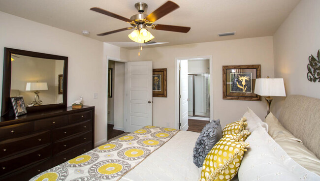 Building Photo - 7588 Steeplechase Blvd