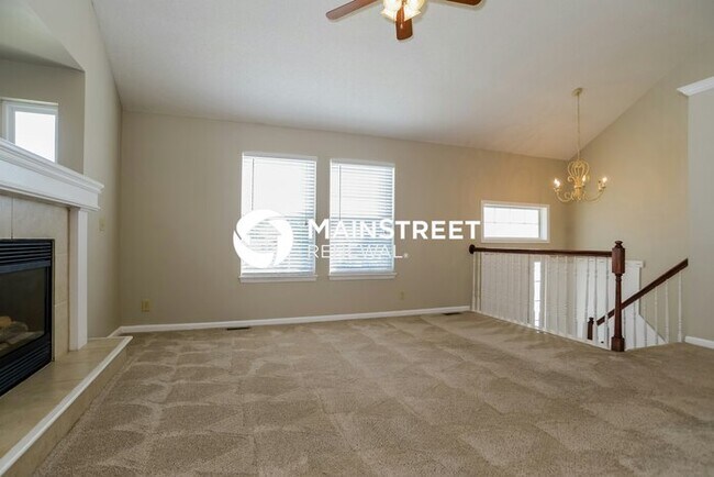 Foto del edificio - 3 Bedroom Pet-Friendly Home in Kansas City, MO with Main Street Renewal