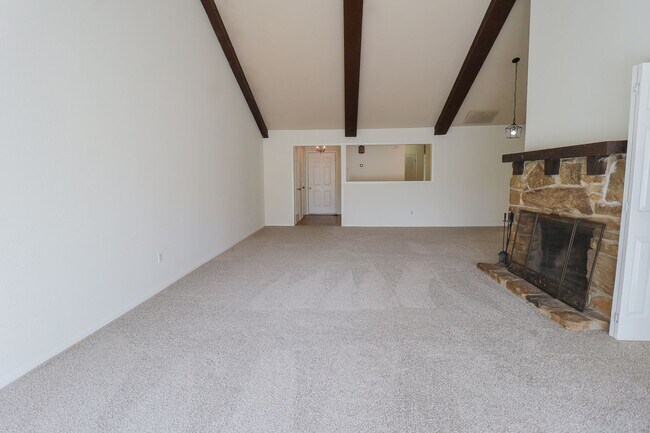 Foto del edificio - 3914 E 60th Pl