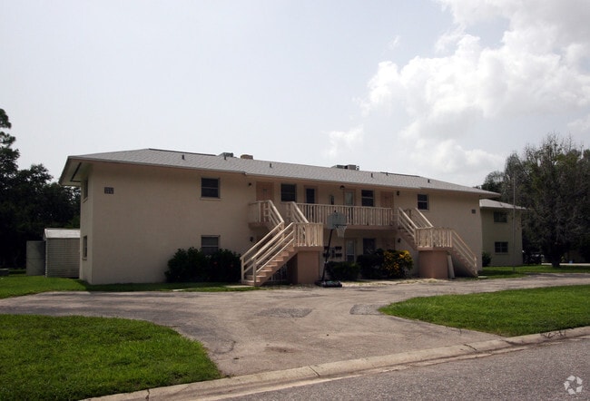 Building Photo - 2802-2812 Maiden Ln