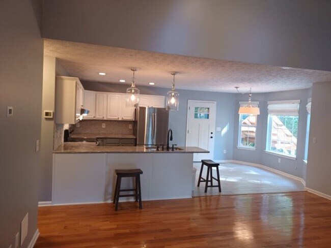 Building Photo - 3 br, 2 bath House - 7569 King Rd.