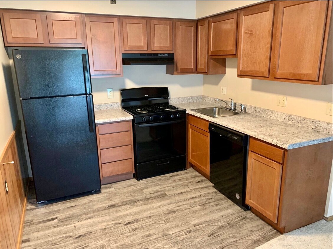 Primary Photo - Indian Village Apartments - 1 bed 1 bath g...