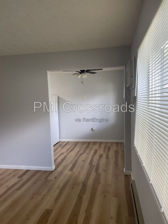 Foto del edificio - 1808 Whipple Ave NW