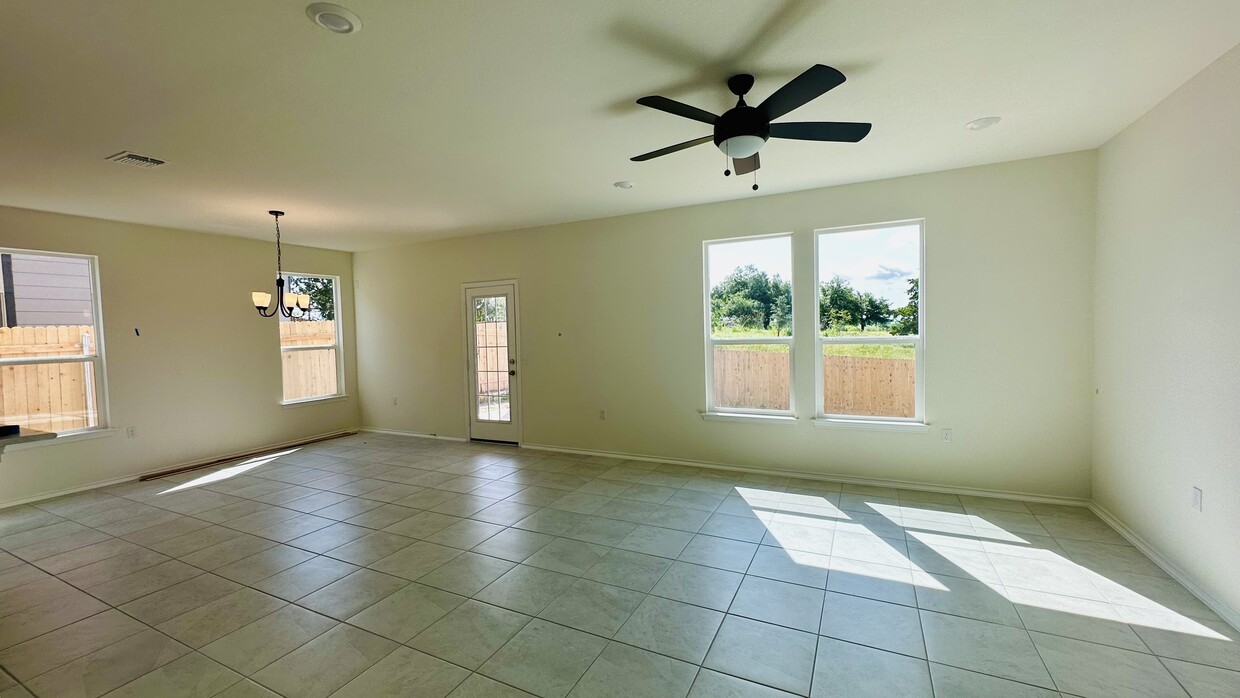 Foto principal - 12309 Oxford Vineyard Ln