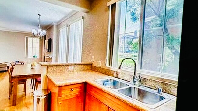 Building Photo - 10804 Serafina Ln