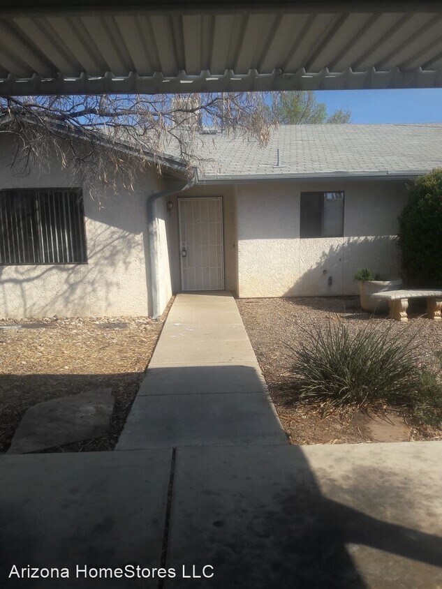 Building Photo - 3 br, 2 bath House - 4103 A Calle Barona
