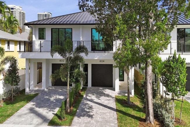 Southwest 7th Avenue, Fort Lauderdale, FL 33315 - 3 BR 4 BA townhouse - Southwest 7th Avenue, Fort Lauderdale, FL 33315 - 3 BR 4 BA townhouse