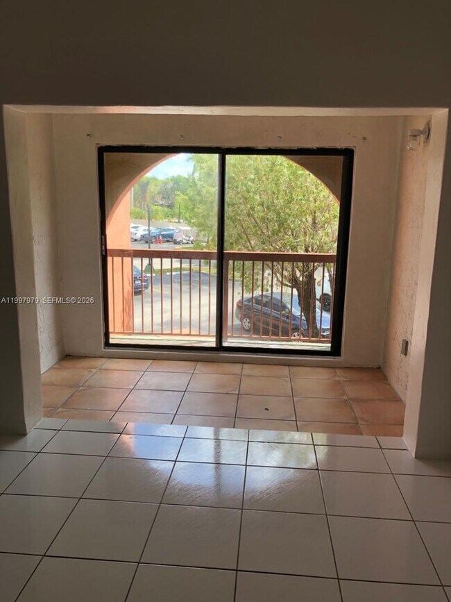 Foto del edificio - 10241 NW 9th St Cir