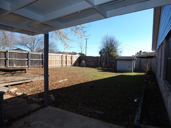 Foto del edificio - 4503 River Oaks Dr