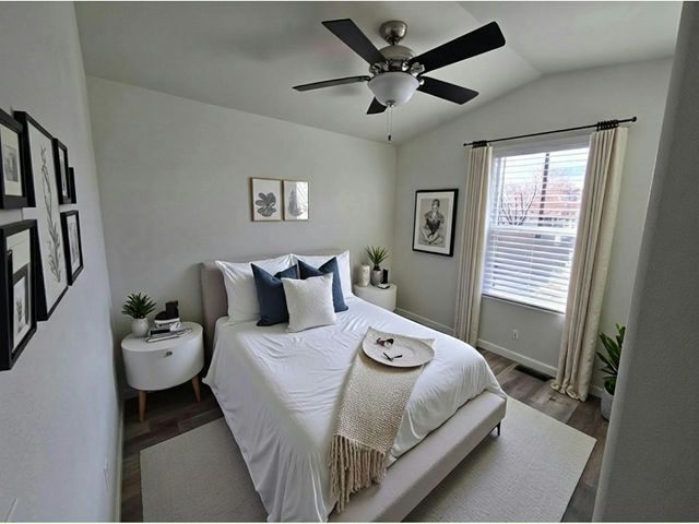 Foto del edificio - 3825 N Nellis Blvd