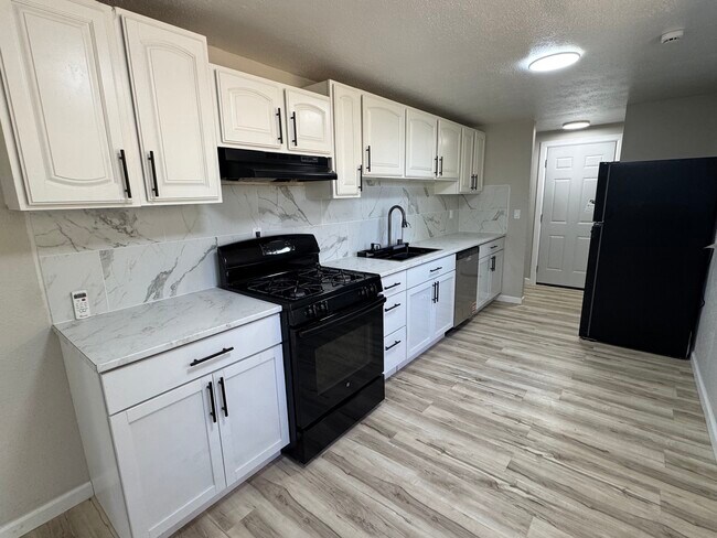 Foto del edificio - 5510 Arrowhead Blvd