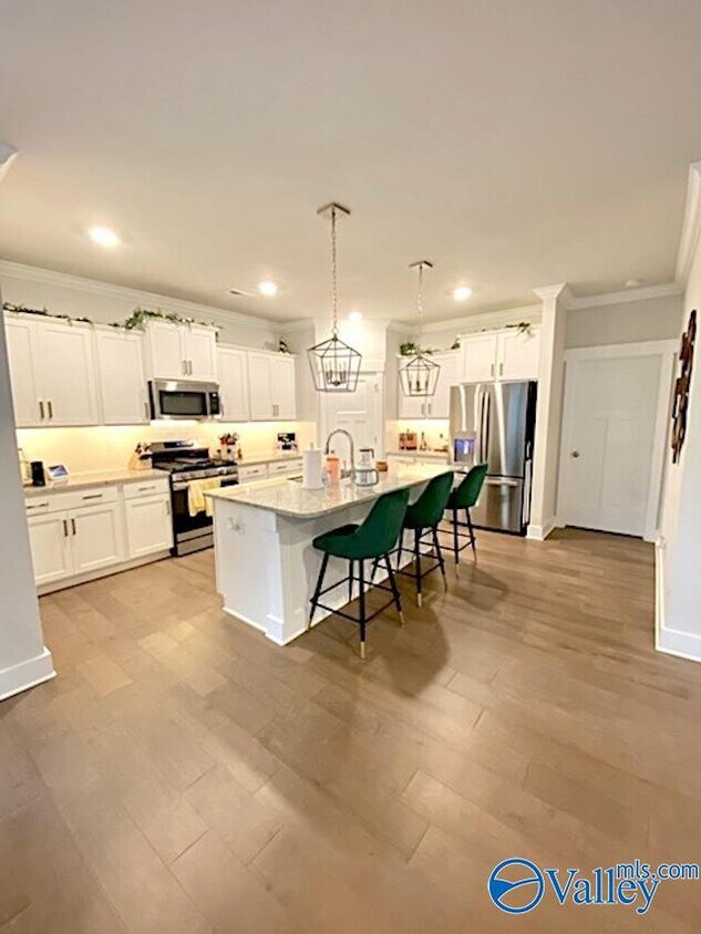 Foto del edificio - 15372 Ironcrest Drive NW