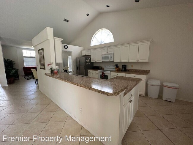 Foto del edificio - 3 br, 2 bath House - 2039 E Crown Pointe B...