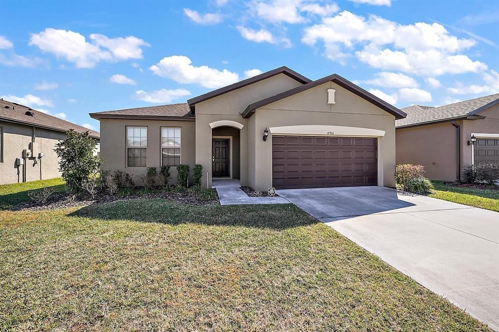 Foto principal - 8901 Hinsdale Heights Dr