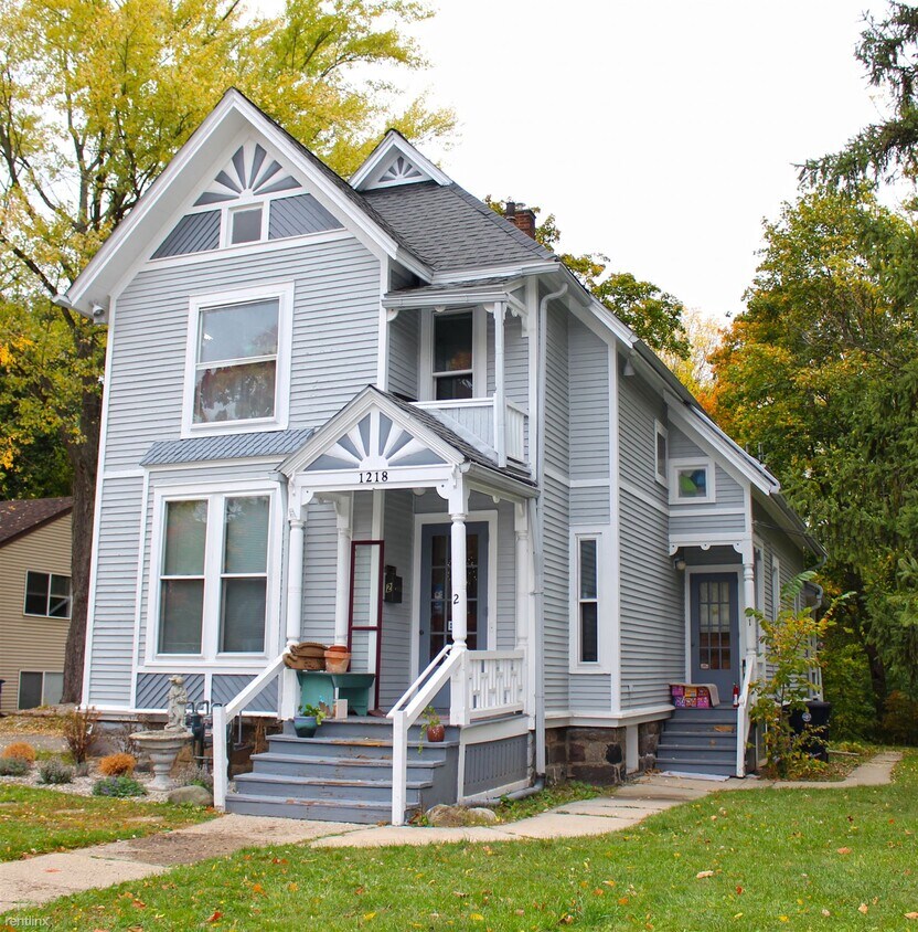 Primary Photo - 2 br, 1 bath Duplex - 1218 W Huron St Unit 1