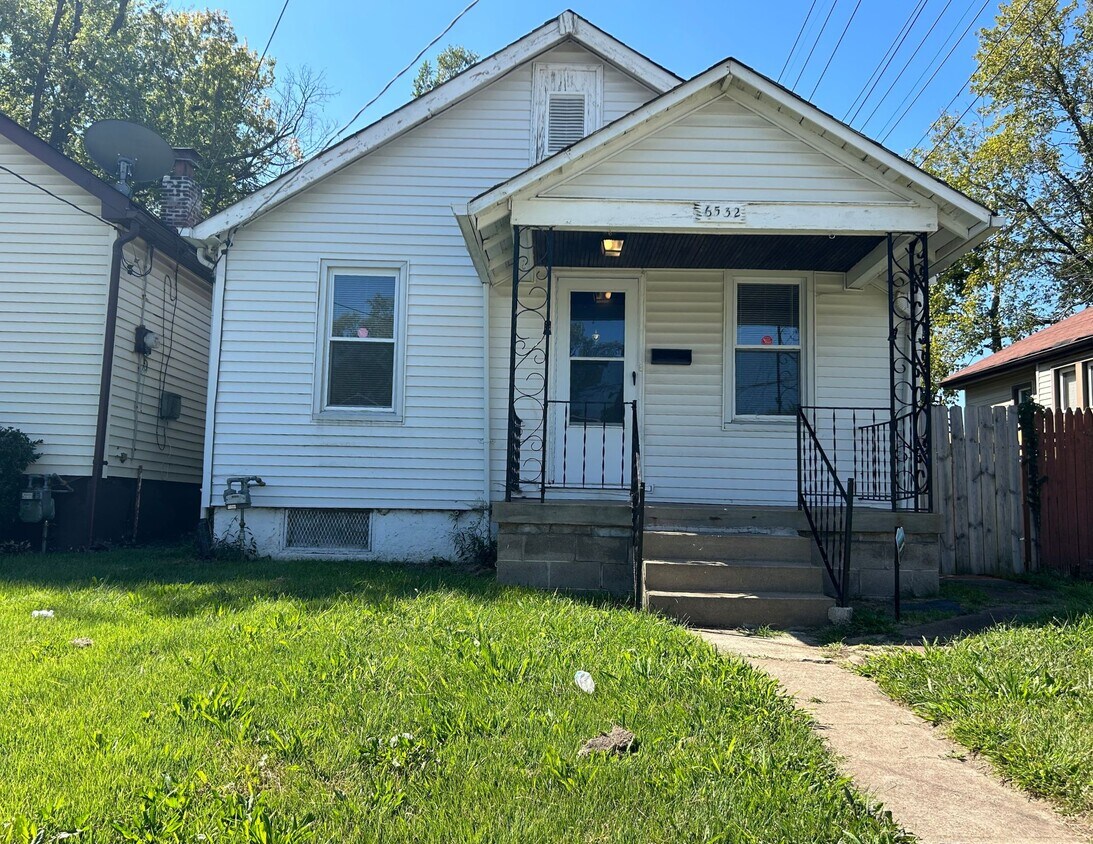 Primary Photo - 6532 Jesse Jackson Ave