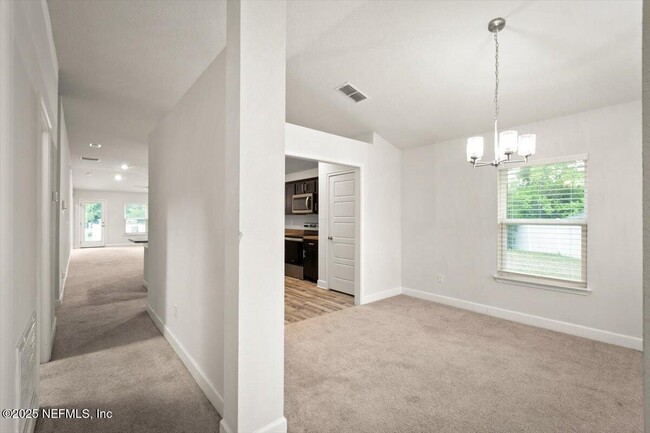 Building Photo - 7271 Gateway Ct
