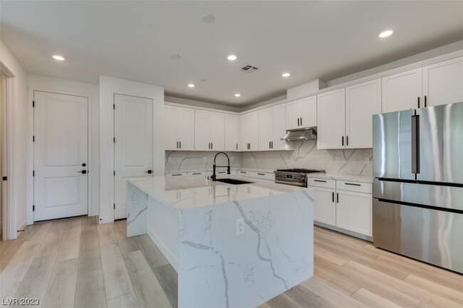 Foto del edificio - 11537 Cedar Shore Ave
