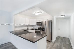 Building Photo - 6070 W 19th Ave