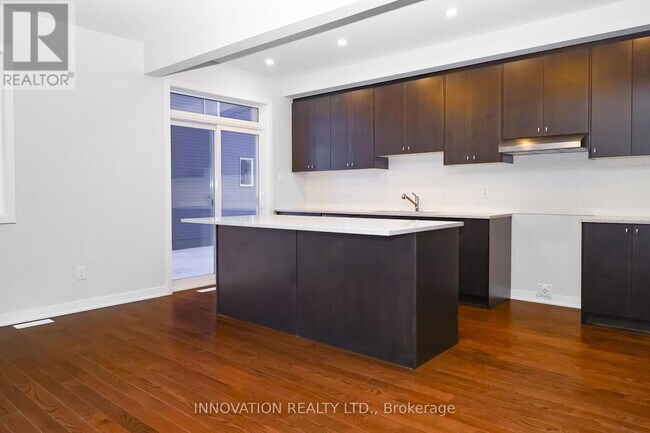 Building Photo - 734 Tincture Pl