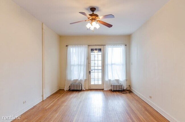 Building Photo - 4 br, 2 bath Condo - 5124 S Greenwood
