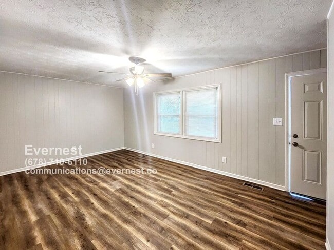 Building Photo - 313 Stokes St