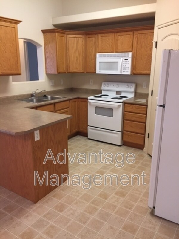 Foto del edificio - 3569 E Rock Creek Rd