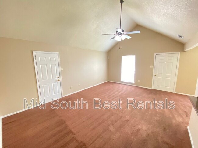 Building Photo - 2229 Birken Dr
