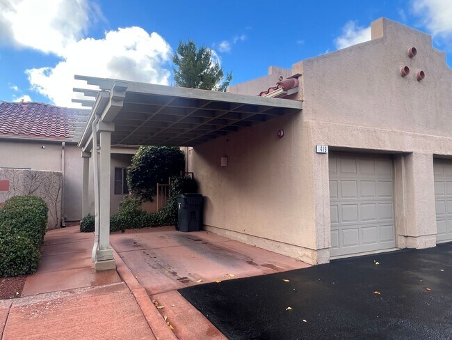 Foto del edificio - $250 Signing Bonus for 1 Year Lease!! Unfurnished - 1 Year Rental