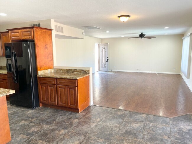 Foto del edificio - Scottsdale Single Level 3 Bedroom House Wi...