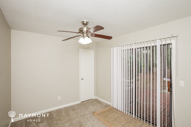 Building Photo - 228 Jadetree Dr