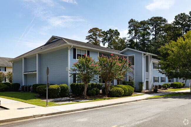 Foto del edificio - Plantation Oaks Apartments