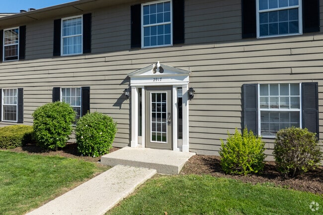 Entrance - Jamestown Apartments