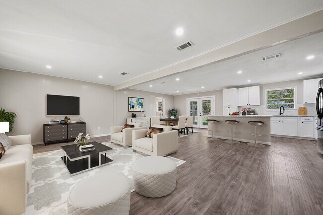 Foto del edificio - 110 W Pine St