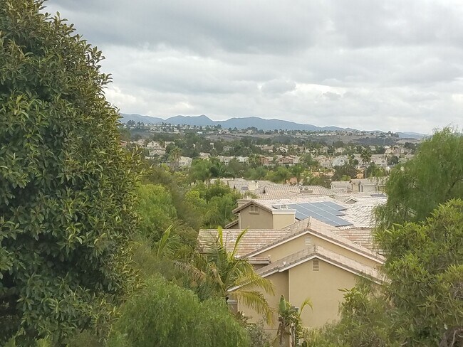 Building Photo - Beautiful Mountain Views in Foothill Ranch - Quiet Cul De Sac  3bd 2.5 ba home
