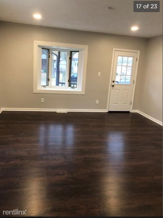 Building Photo - 5 br, 4.5 bath House - 35078 Currier St