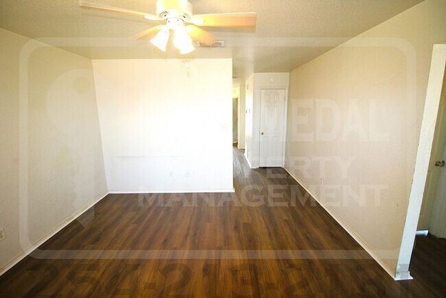 Building Photo - 3410 Cantabrian Dr