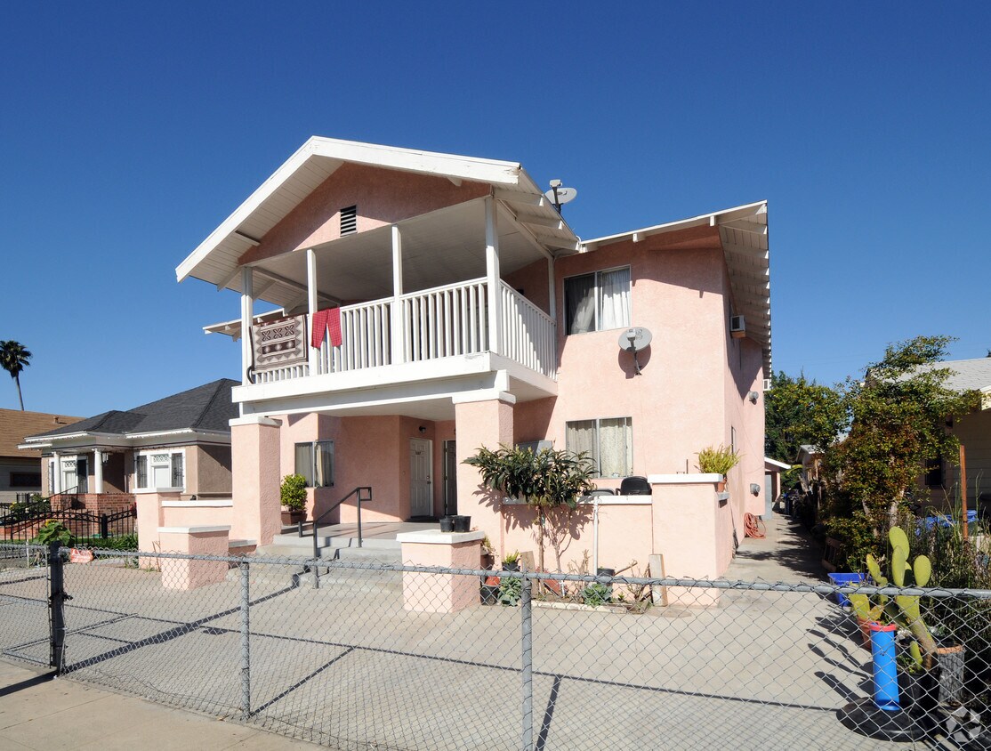 Building Photo - 1161 W 37th Dr