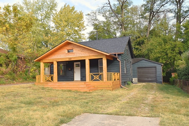 Building Photo - 1431 E Rouse Ave