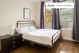 Building Photo - Room in Shared 4 bed/1 bath home