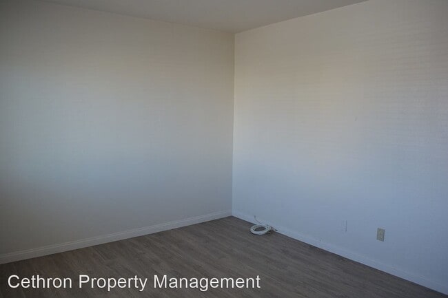 Building Photo - 4039 1/2-3634-42 Park Blvd