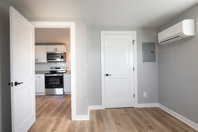 Foto del edificio - 3138 Spring Place Rd SE