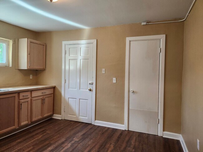 Photo - 1906 Sharp Street Apartment