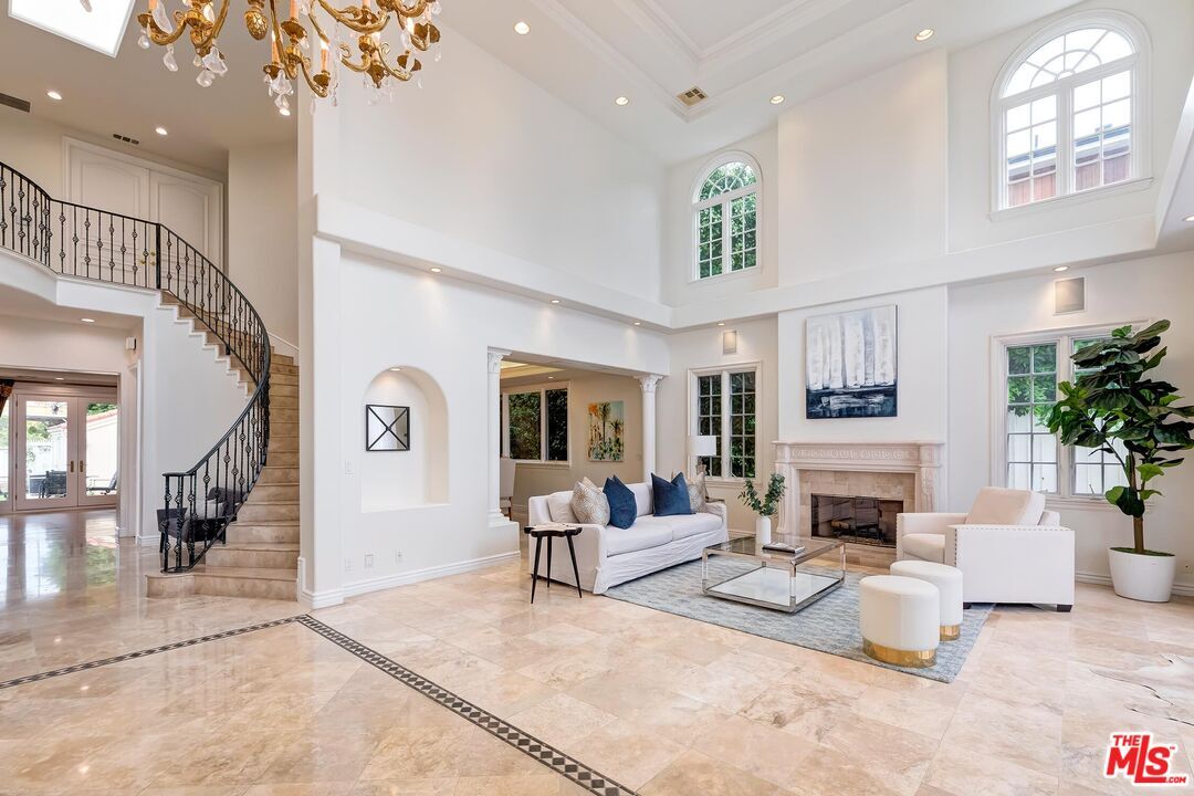Foto principal - 1014 S Gretna Green Way