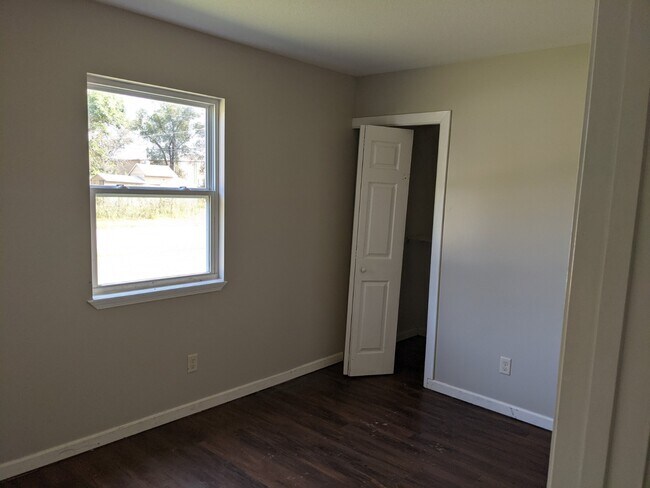 Foto del edificio - 1100 S Richmond Ave