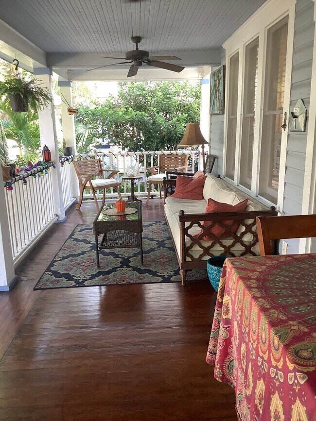 Foto del edificio - 132 8th Ave N