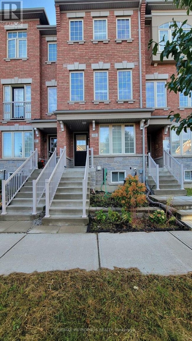 Building Photo - 11 Valliere Dr